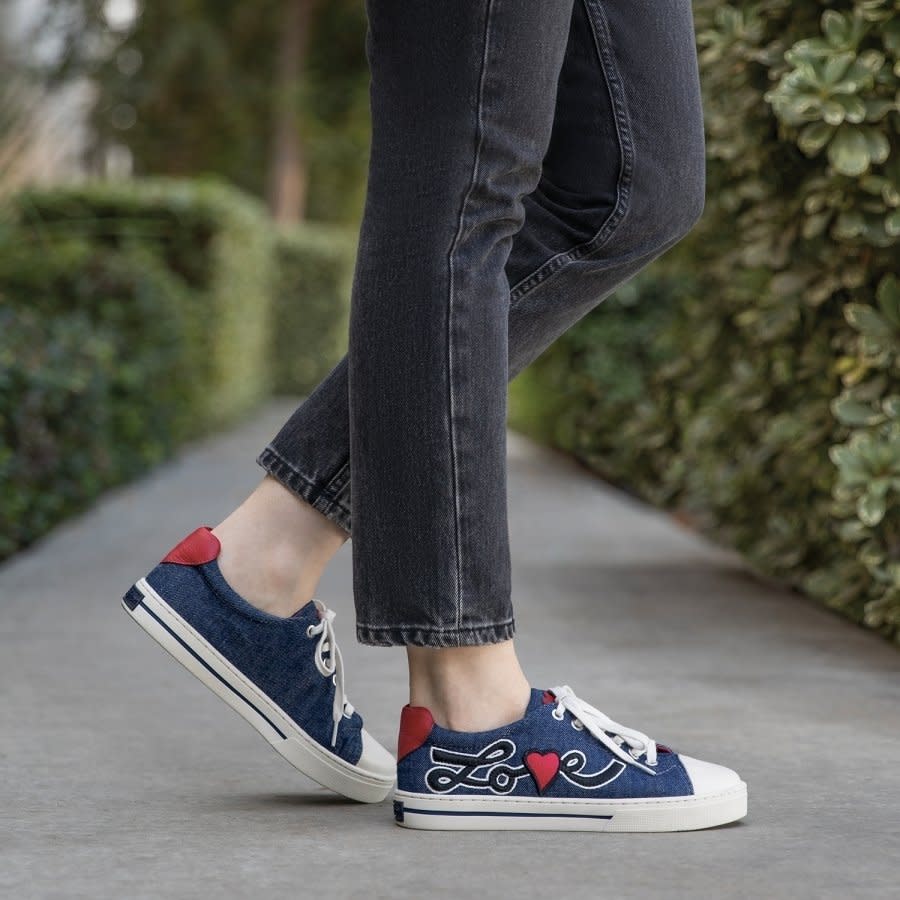 Love U Embroidered Sneakers - Image 3